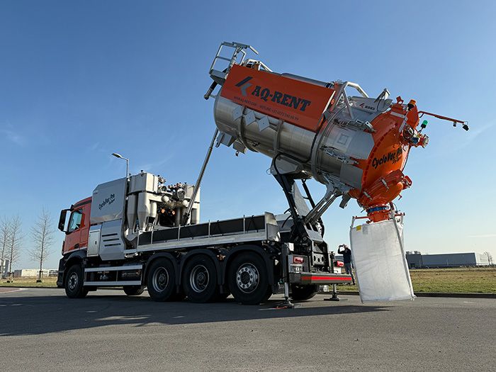 An impressive CycloVac Pro for AQ-Rent